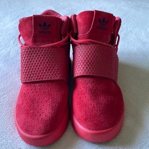 Adidas Tubular Sneakers